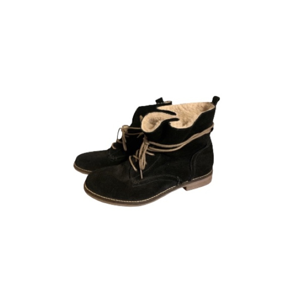 Steve Madden Black Suede Sherpa Booties - Women’s Size 39